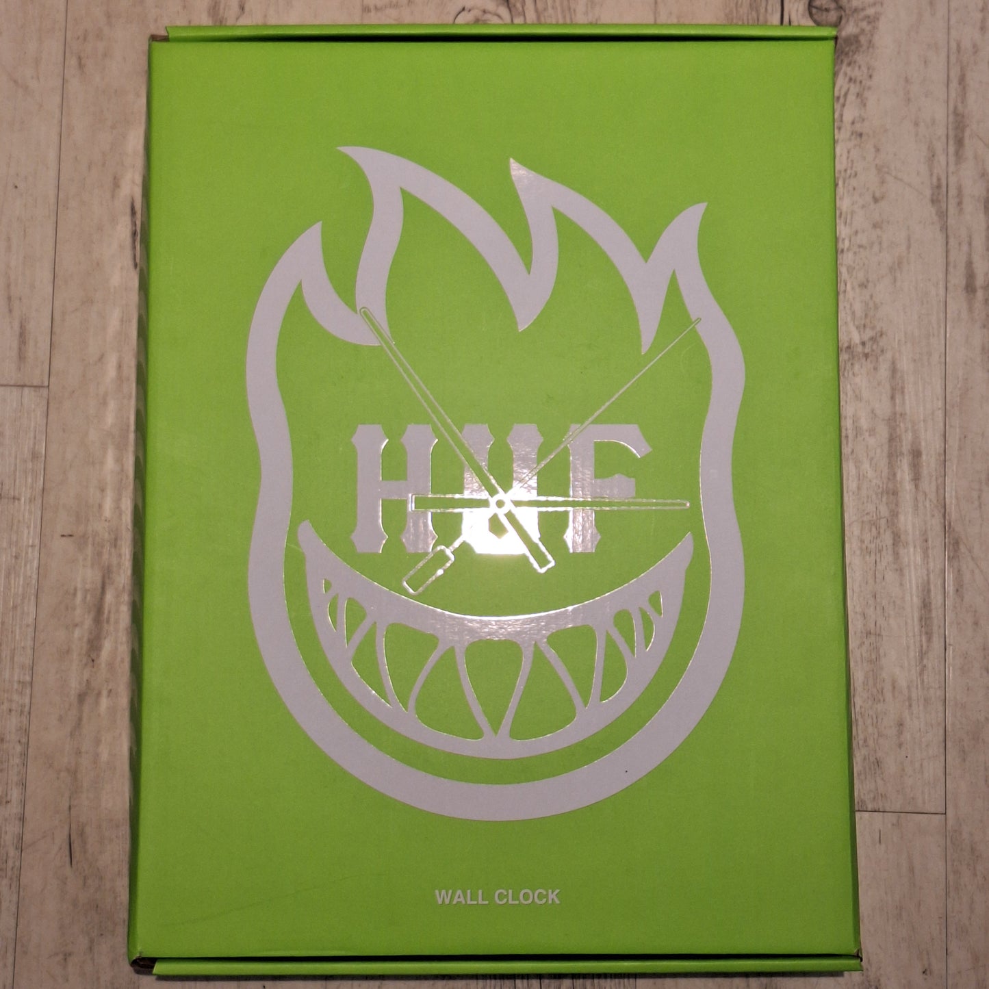 Huf X Spitfire Bighead Clock Uhr